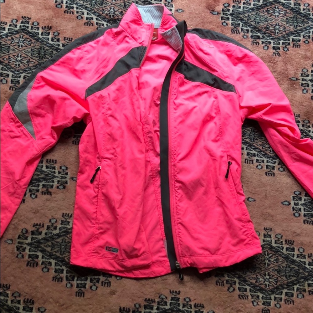 Saucony reflective running jacket